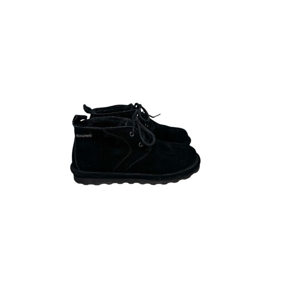 Bearpaw skye black suede lace up wide width chukka boots size 7